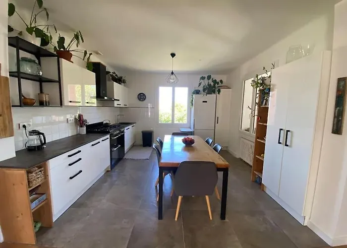 Vakantiehuis Grande Maison 8 Pers - Jardin 1600m2 -petanque - Calme Les Fumades-Les Bains